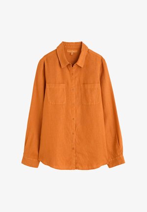 Oranžová košile na knoflíky vyrobená z texturované látky, s límcem, dvěma náprsními kapsami a dlouhými rukávy s knoflíkovými manžetami.