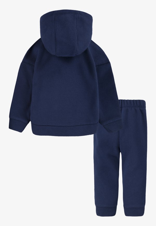 CLUB SET - Tracksuit bottoms4