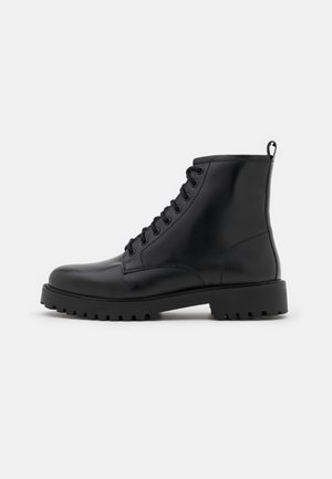 COLE LACE UP - Veterboots - smooth black