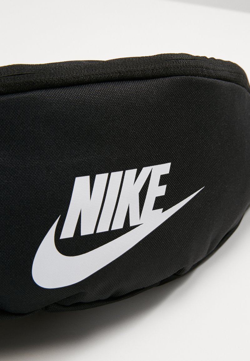 Nike Riñonera - black/white/negro -