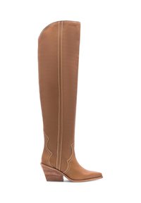 Rudos odinės aukštakulnės batai iki kelių su smailiu nosiu, mediniu bloku aukštu ir dekoratyvine balta siūlelle palei banguotas kraštus.