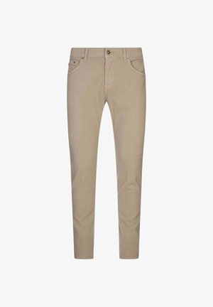 Pantaloni beige a taglio slim in misto cotone. Presentano cinque tasche, passanti per cintura e una chiusura con zip e bottone. Tessuto liscio e cuciture ben definite.