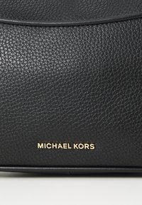 MICHAEL Michael Kors JET XBODY STRAP SET - Τσάντα χιαστί - black