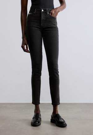 HIGH RISE SKINNY - Vaqueros pitillo - essential black