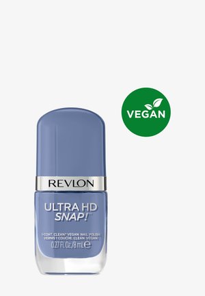 Bouteille de vernis à ongles Revlon Ultra HD Snap! en violet clair avec étiquette vegan affichée sur un fond uni.