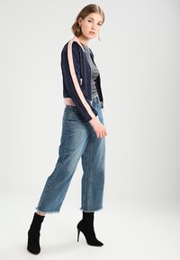 Urban Classics LADIES BUTTON UP TRACK JACKET - Geacă bomber - navy/lightrose/white