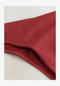 Sélectionné, berry wine