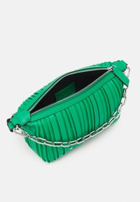 KARL LAGERFELD K/KUSHION SM SHOULDERBAG - Mala de mão - green