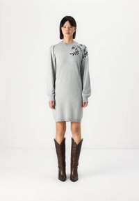 Object OBJTHESS EMBROIDERY DRESS - Kampsunkleit - light grey melange