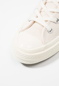 Converse Tenisky - off-white