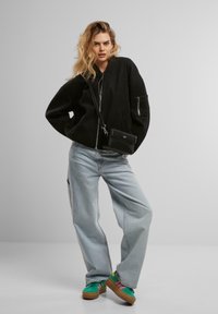 Urban Classics Bombera - black