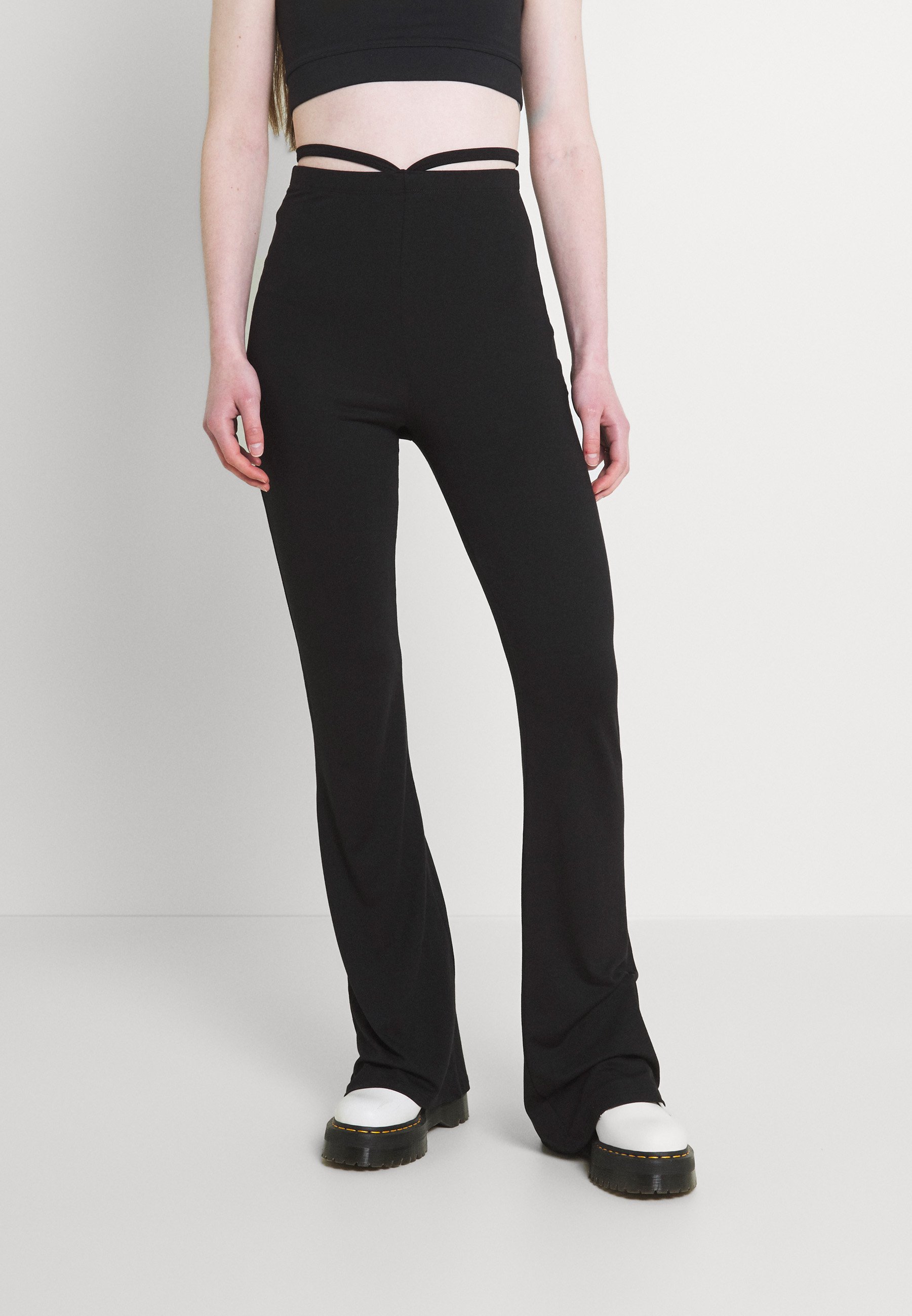 Missguided STRAP FRONT FLARES 