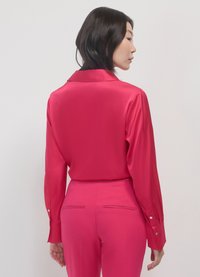 Calliope SIMIL - Hemdbluse - fucsia