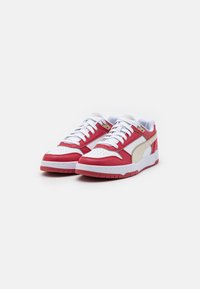 Puma GAME UNISEX - Tenisice - white/club red/alpine snow