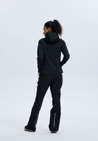 Icepeak Chaqueta softshell - schwarz