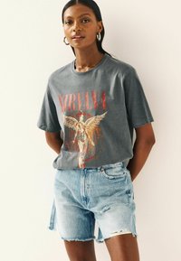 Next NIRVANA LICENSE  - T-shirts print - charcoal grey