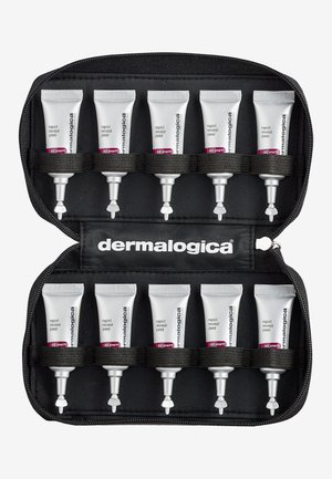 RAPID REVEAL PEEL - Scrub e peeling viso - -
