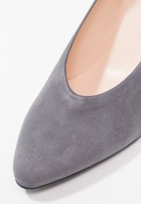 Peter Kaiser Escarpins - grey