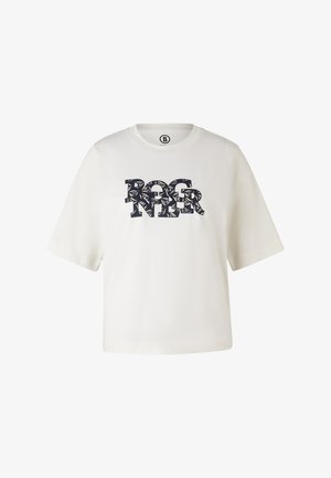 Weißes T-Shirt mit kurzen Ärmeln aus weichem Stoff, verziert mit einem dunkelblauen grafischen Druck mit Blattmustern und fettem Text auf der Vorderseite.