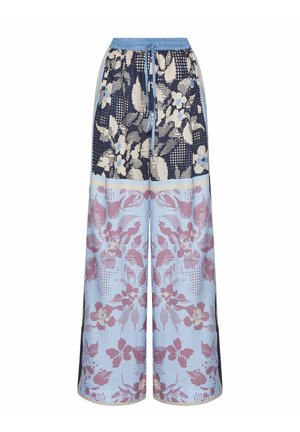 Pantaloni a gamba larga con vita a coulisse, caratterizzati da motivi floreali blu navy, beige e azzurro in sezioni superiori e inferiori distinte.