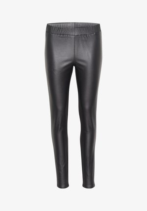 Czarne legginsy z materiału przypominającego skórę, o gładkiej fakturze, dopasowanym kroju i elastycznym pasku w talii dla komfortu. Brak widocznych ozdób czy elementów metalowych.