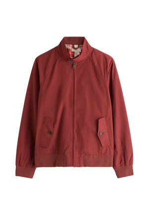 Rode lichte jas met een hoge kraag, ritssluiting, twee zakken met knopen en elastische manchetten. Binnenkant heeft een geruit voering.