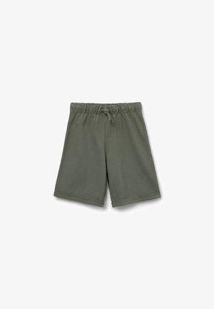 Pantalones cortos verde caqui de tela suave, con cintura elástica y cordón ajustable, y dobladillos enrollados. Diseño simple y ajustado.