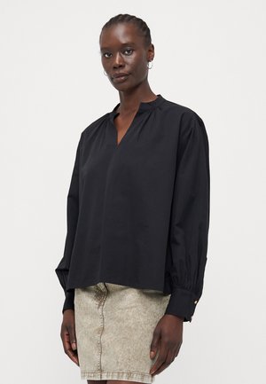 VMFANNI V NECK  - Bluse - black