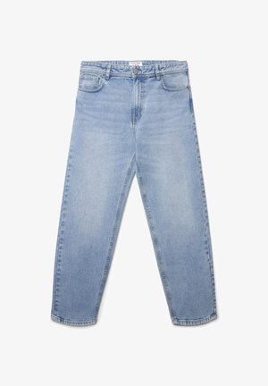 Jasnoniebieskie dżinsy denimowe o prostych nogawkach, klasycznym fasonie z pięcioma kieszeniami i zapięciu na guziki. Czysta, lekko sprana faktura.
