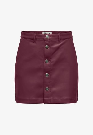 Bordowa spódnica z ekologicznej skóry z guzikiem z przodu, posiadająca pięć metalowych guzików, dopasowany krój oraz czysty wykończenie brzegu.