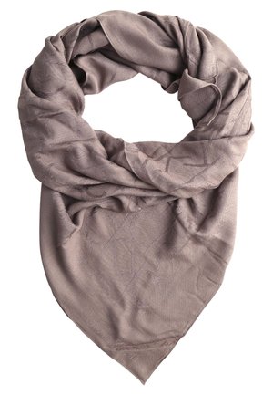 Leicht dreieckiges Halstuch in hellem Mauve mit dezentem Strukturmuster, weich drapiert in einer geschlungenen Form vor weißem Hintergrund.