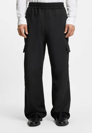 Cargo trousers - black one