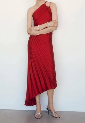 Robe de cocktail - red