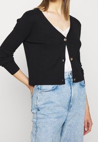 Even&Odd Strickjacke - black