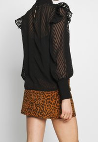 VILA Bluse - black