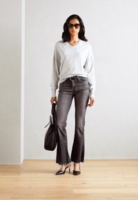 Scotch & Soda CORE V NECK RELAXED  - Strikkegenser - light grey melange