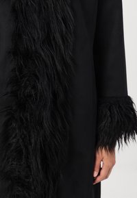 ONLY ONLVIENNA SUEDE COAT - Klassisk frakke - black
