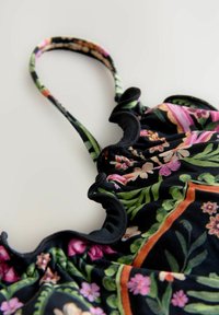 Next REGULAR FIT - PLUNGE TUMMY CONTROL - Maudymosi kostiumėlis - black pink paisley