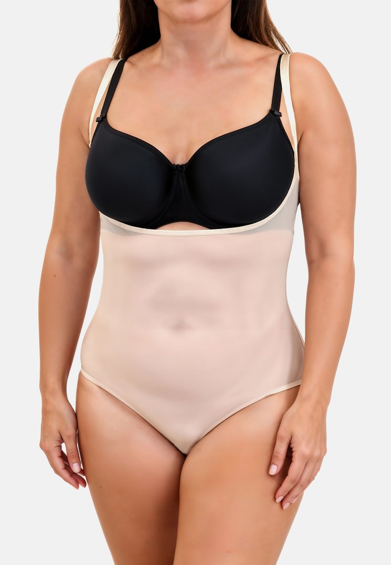 Zwarte beugelbeha met een beige, glad vormgevend bodypak, verstelbare bandjes en een naadloos ontwerp. Voorzien van een doorschijnend paneel in het midden voor extra ondersteuning.