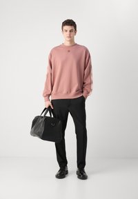 HUGO DUSTRIP - Sweatshirt - light pastel pink