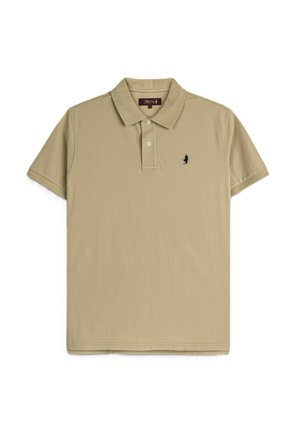 Polo beige a maniche corte con due bottoni, colletto e un piccolo logo scuro ricamato sul petto sinistro.