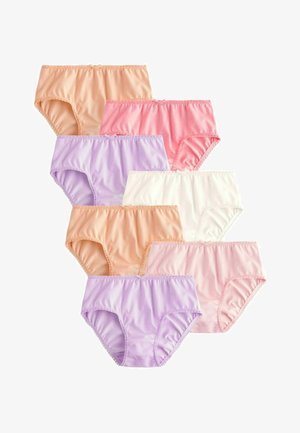 Zeven paar damesslipjes van katoen in pasteltinten van perzik, roze, lavendel en wit, gerangschikt in twee overlappende rijen.