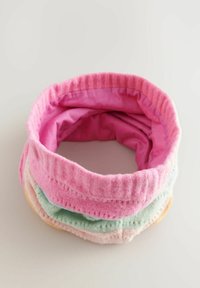 Okrągła opaska na głowę z miękkiego, żebrowanego materiału w warstwach pastelowych kolorów: różowym, miętowym, jasnym żółtym i jasnoróżowym.