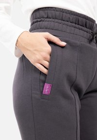 SURI FREY SFY FREYDAY TRACKSUIT BOTTOMS - Treniņtērpa apakšdaļas - grau