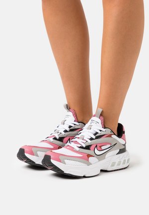 Nike Sportswear, Matalavartiset tennarit - grey