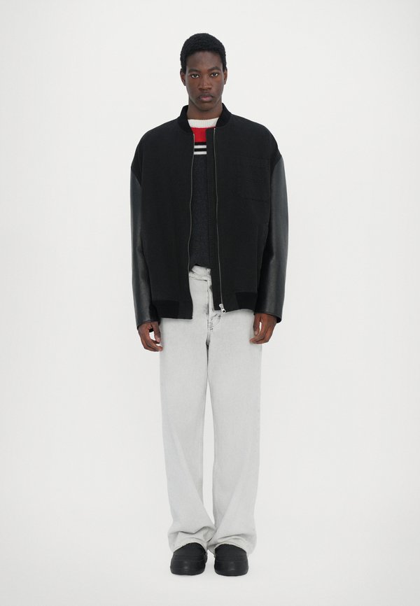 DOWN TO EARTH WIDE LEG UNISEX - Relaxed fit jeans