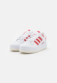 adidas Originals FORUM XLG - Sneakers basse - footwear white/better scarlet/cloud white