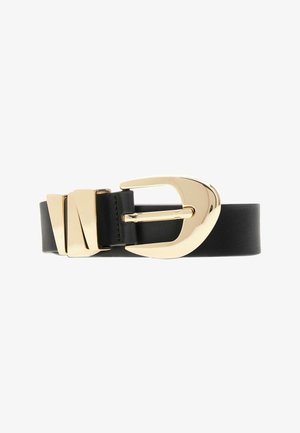 Ceinture en cuir noir avec une large boucle métallique dorée et trois passants de ceinture dorés assortis, présentée sur un fond blanc.