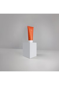 Thumbnail Image 2