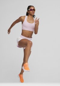 Puma FOREVER NITRO - Utcai futócipők - neon citrus silver mist